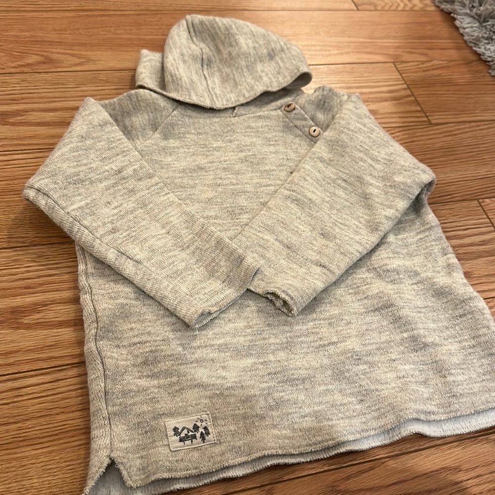 Zara hooded sweater sz 4-5